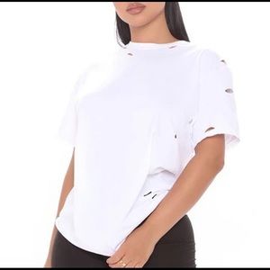 Fashion Nova T No refunds or returns :)